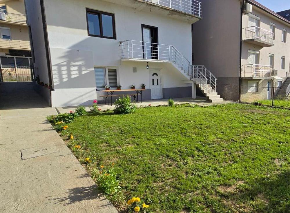 Konak Plav Extérieur photo